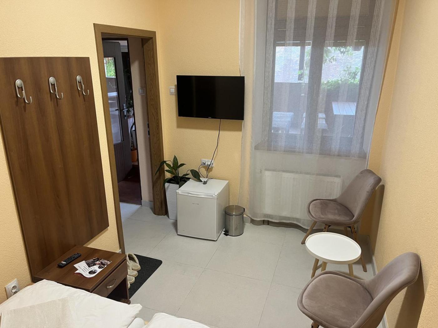 즈노이모 Vt6 House & Restaurant B&B 외부 사진